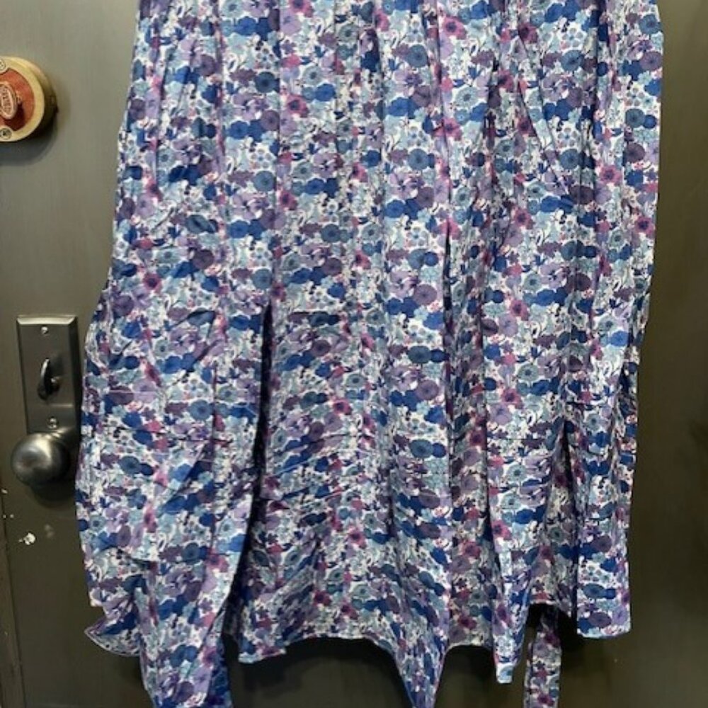 JCrew New apron dress in Liberty® Arrow Floral fabric - RETRO - Picture 9 of 16